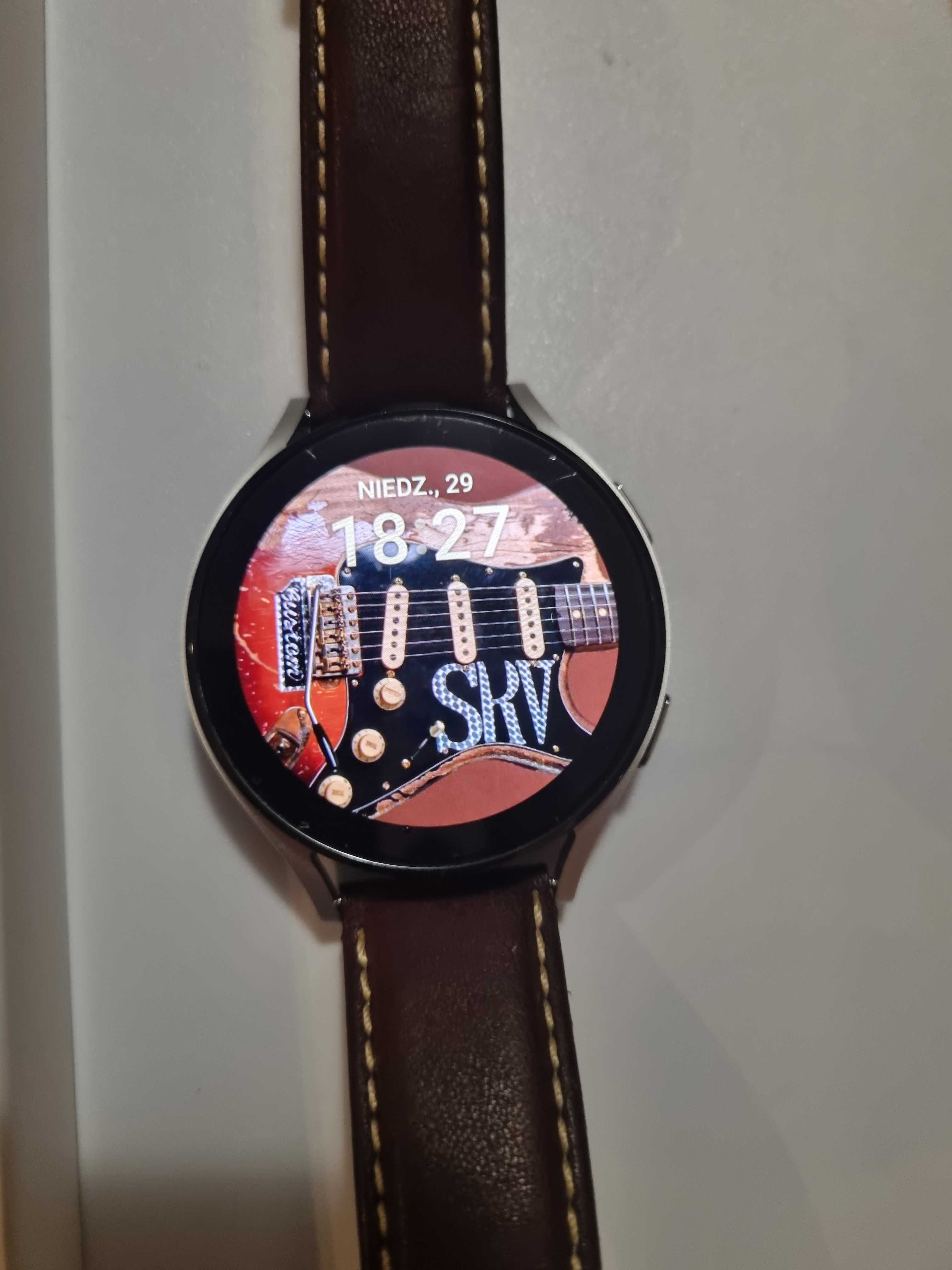 Smartwatch Samsung Galaxy Watch4 - 44mm z dodatkami, na gwarancji