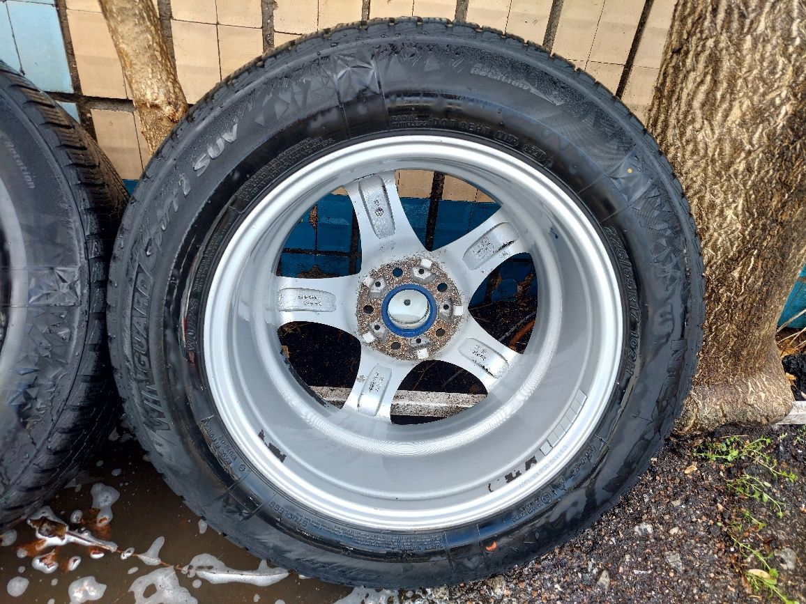 Диски R 17 5x114.3 резина гума Nexen 225/65/17