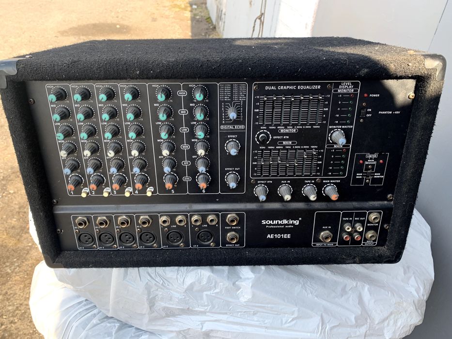 Микшерный пульт с усилителем Soundking AE101EE