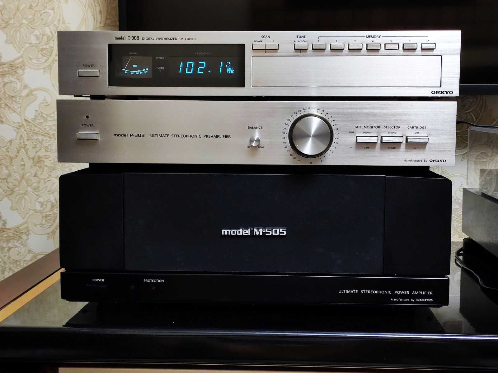 ONKYO Integra P303 (фонокоректор)+ T-909 (rokkovintage, в наявності)