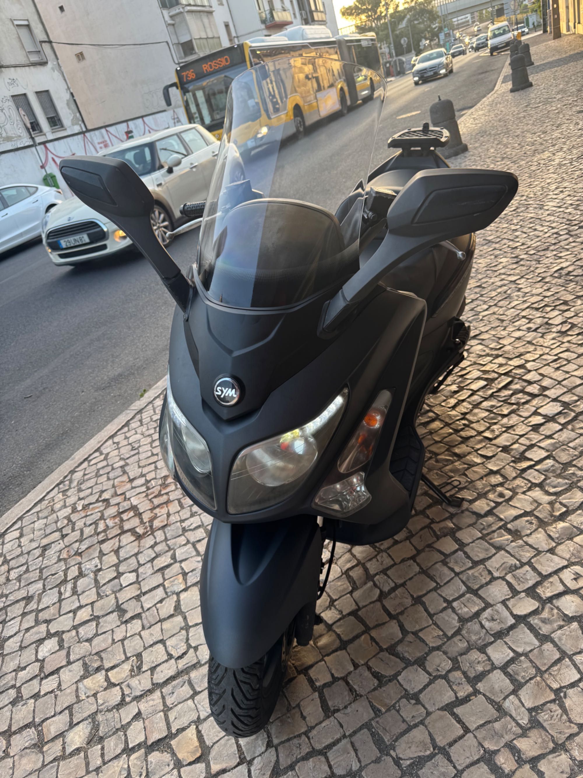 Vendo Sym GTS 300i