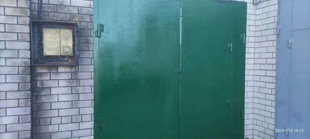 Здається гаражний бокс 100м2 на лівому березі Камянське ціна договірна