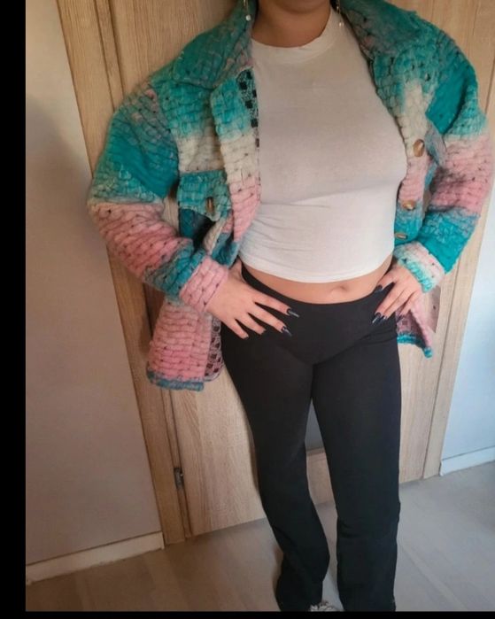 Kolorowa kurtka narzutka oversize  sweter na guziki koszula kolory