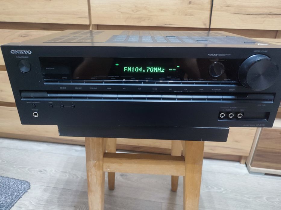 Amplituner ONKYO HT-R393