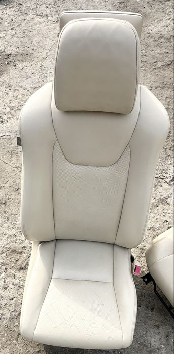 Салон Lexus RX 350/450h 2013