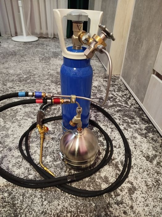 Газозварювальний пост,балон кисневий +пропановий