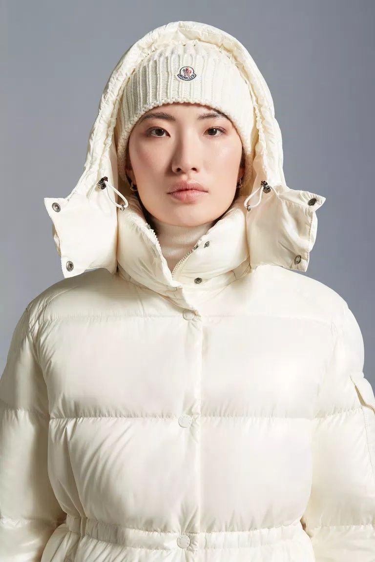 Довгий Пуховик Cavettaz Moncler