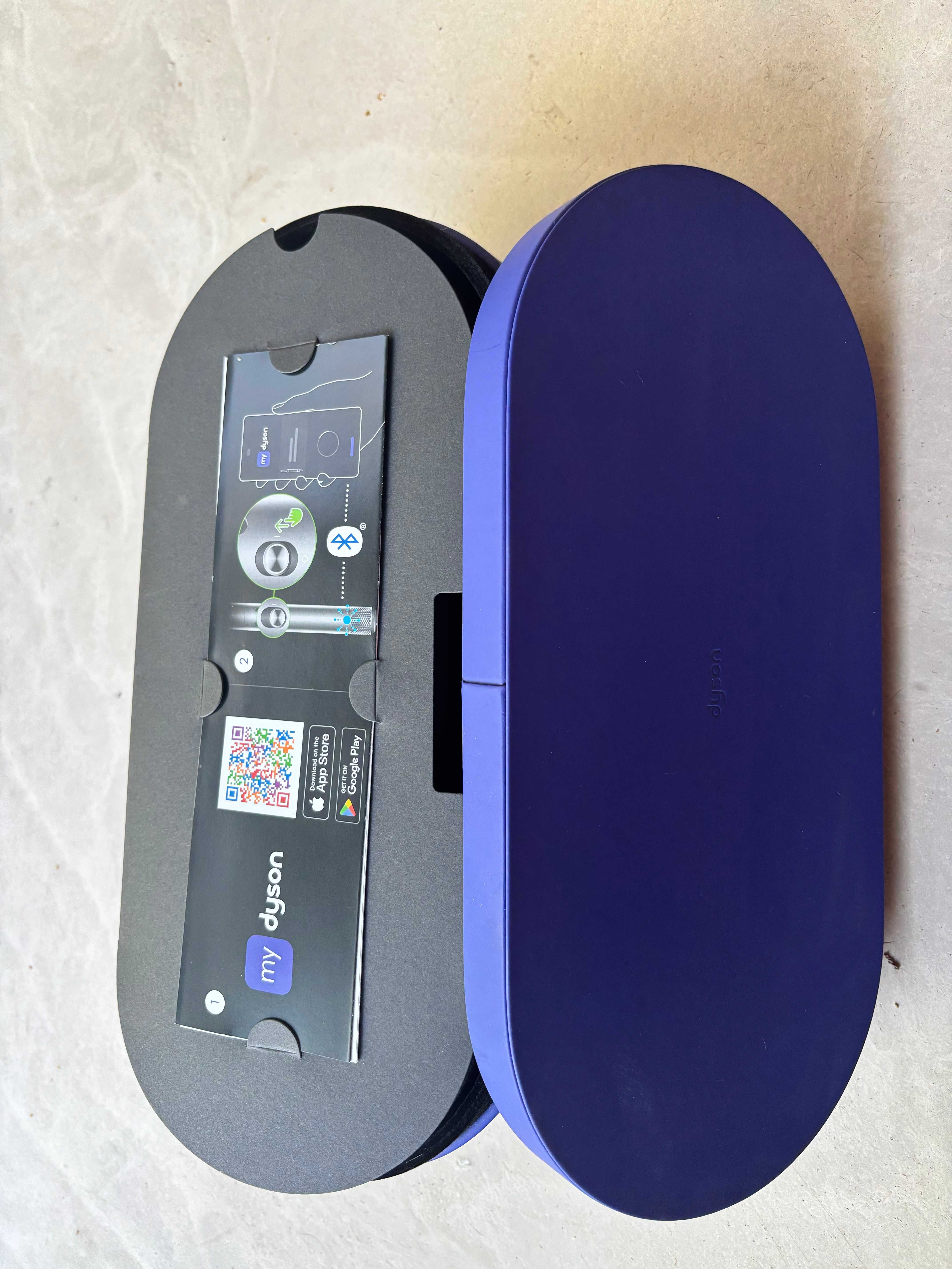 Oryginał kufer etuipodróżne Dyson Airwrap i.d.+6 końcówek BEZ suszarki