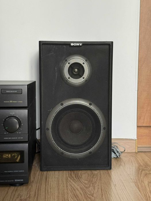 Wieża Sony z kolumnami