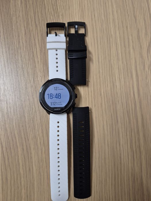 Sprzedam Suunto 9 Baro 2  w stanie b. dobrym. Szafirowa ochrona ekranu