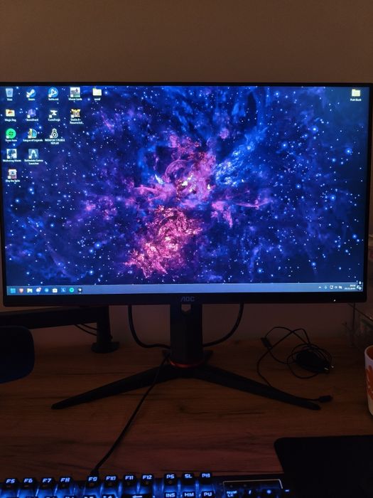 Monitor AOC 27G2U