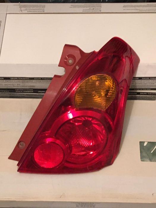 2 reflektory suzuki swift