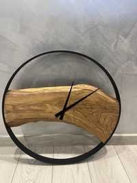 Zegar z drewna oliwnego LOFT
