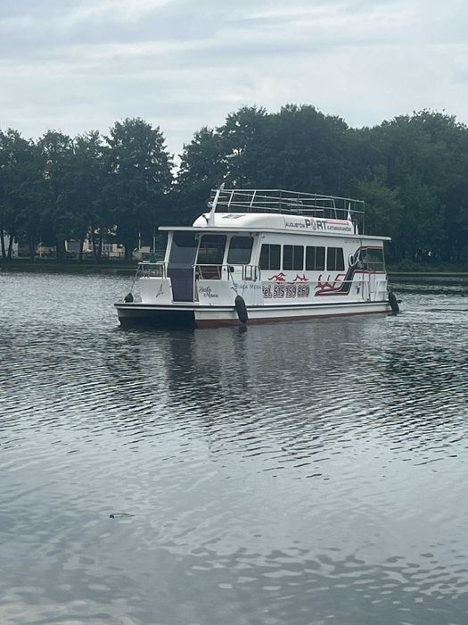 Katamaran silnikowy - Biała Mewa