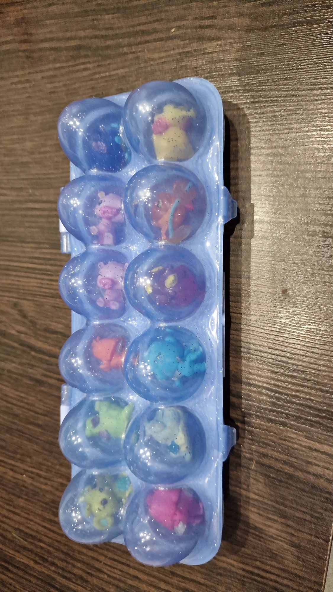 Zestaw 12 Figurki kolekcjonerskie hatchimals