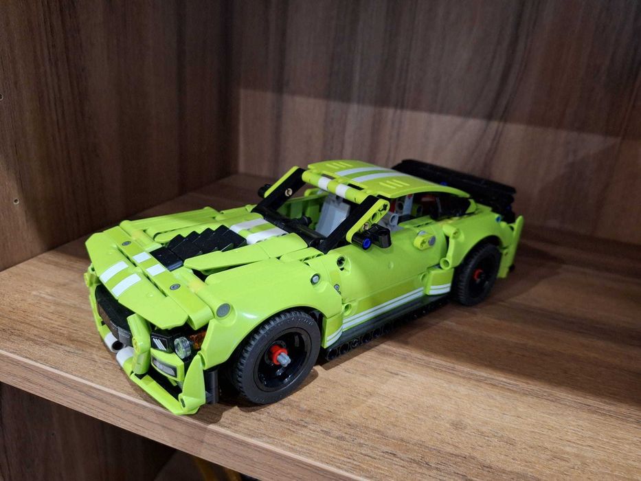 LEGO Technic 42138 Ford Shelby Cobra