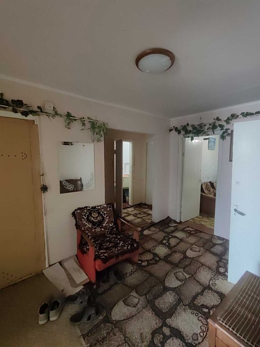 Селещина, 4-х кімнатна в центрі