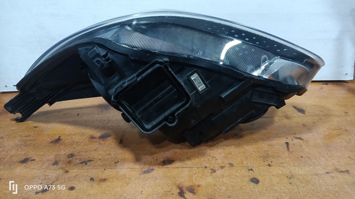 Farol Ford focus mk3 ótica direita 2015