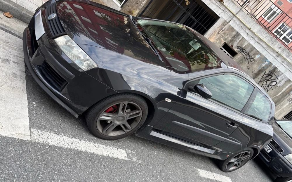 Vendo todo o tipo de pecas fiat stilo