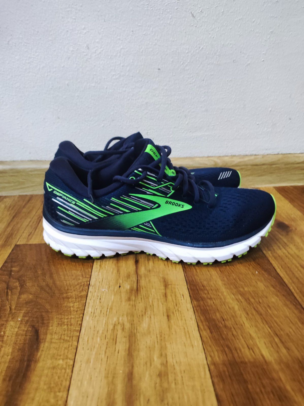 Кросівки Brooks Defiance 12 41,5 / 42