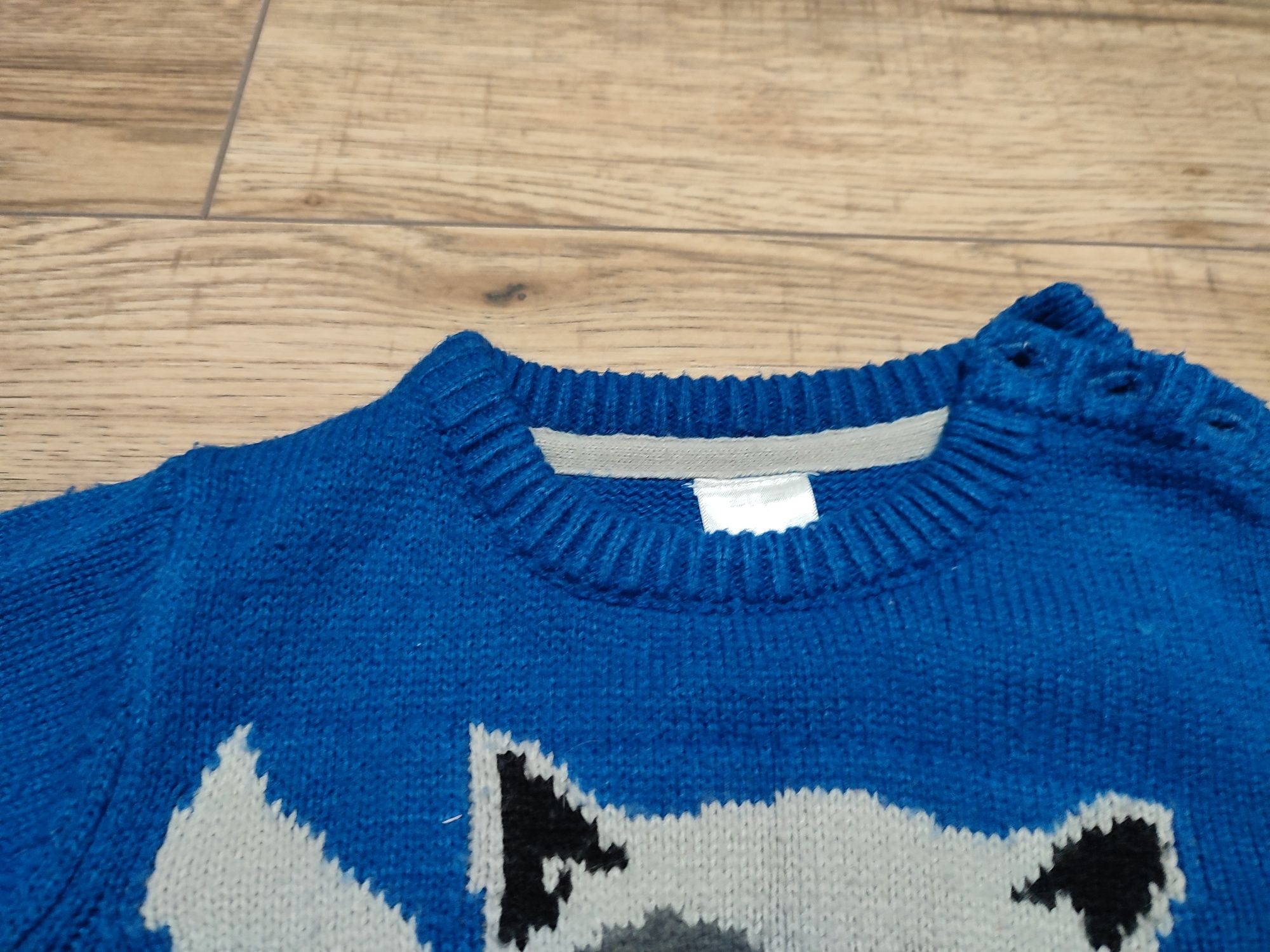 Niebieski zimowy sweterek dla chłopca rozmiar 86/92 Szop