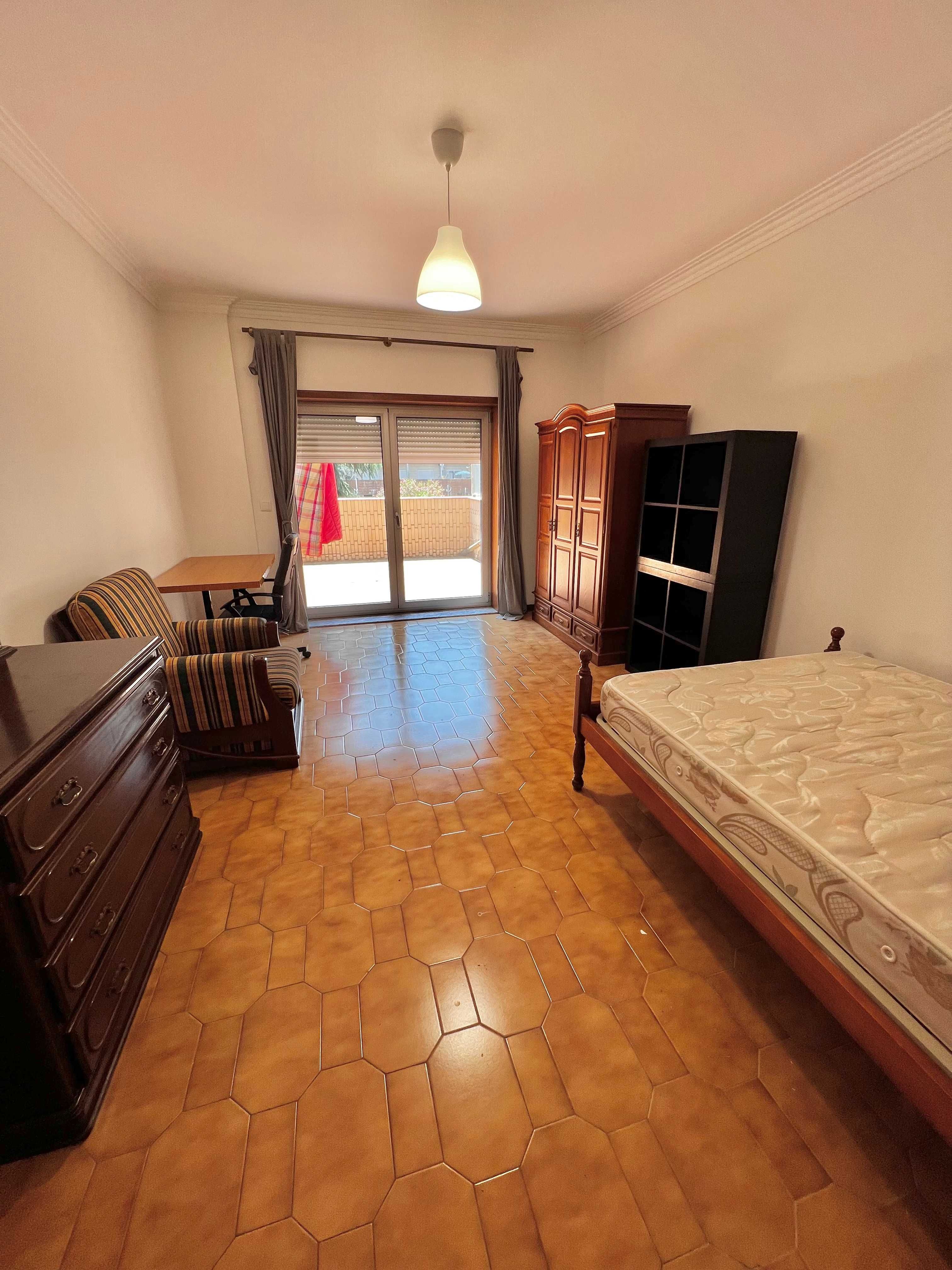 Quarto para estudante perto da U. Minho