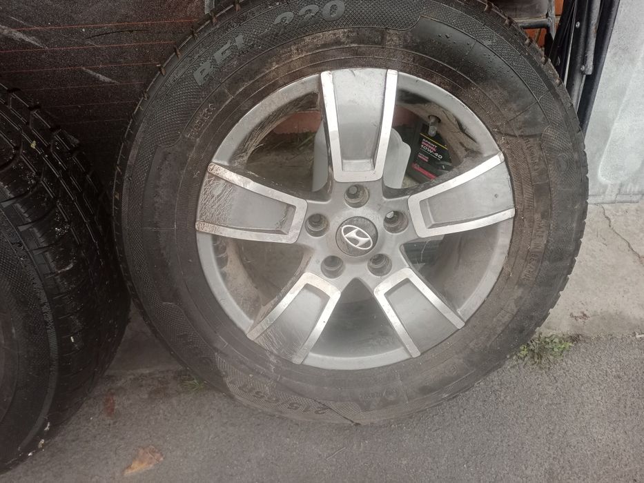 Продам титанові диски,запаску на Хюндай Туксон