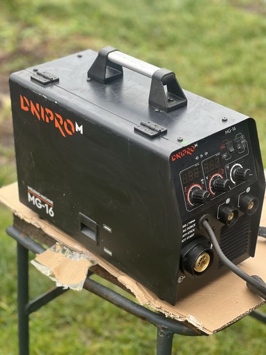 Зварювальний напівавтомат Dnipro M MG-16