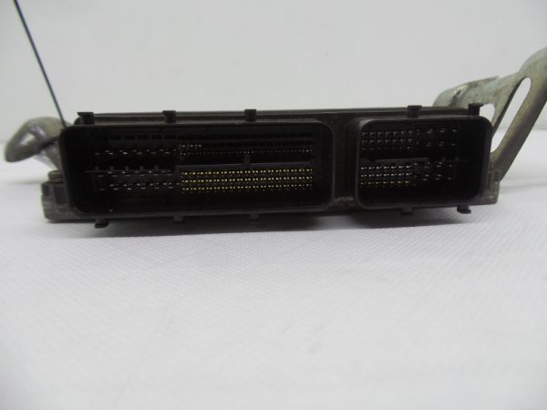 Centralina motor / ECU TOYOTA Yaris (_P9_)