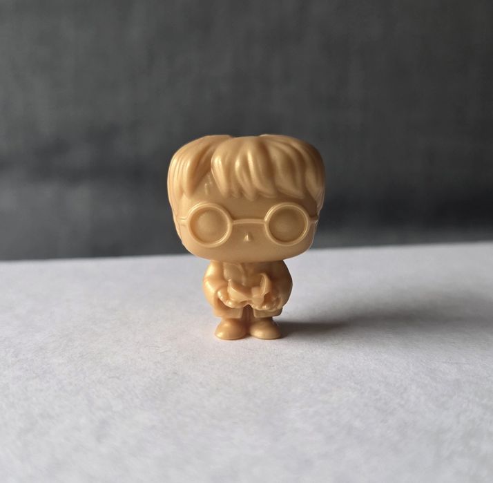 Figurka Kinder joy Harry Potter Złoty
