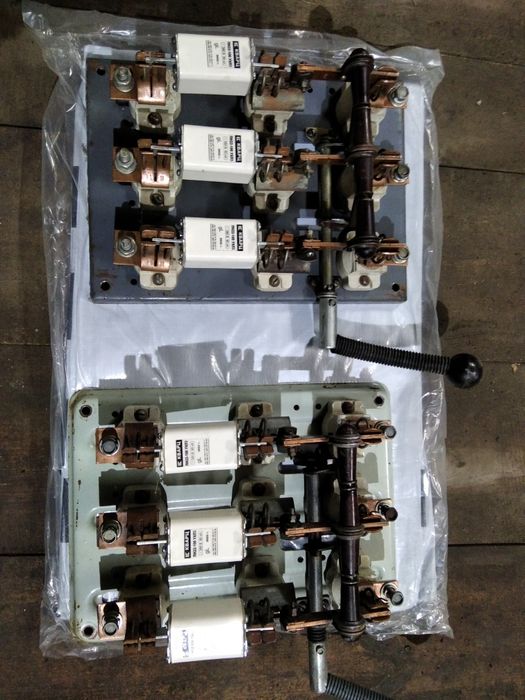 Рубильник-0,4кВ (250А)с предохранителями