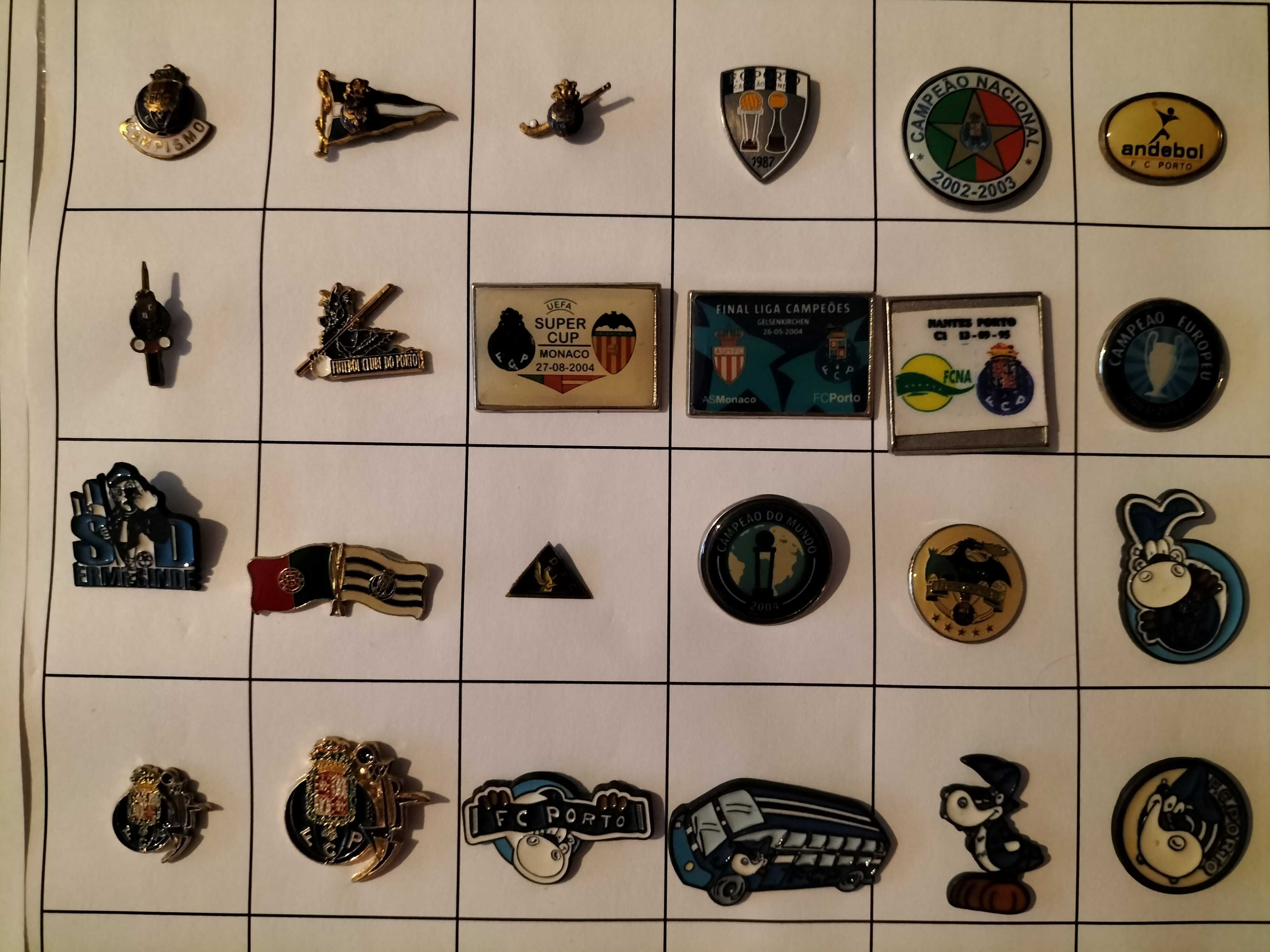 Colecção de 116 emblemas todos diferentes do Futebol Clube do Porto.