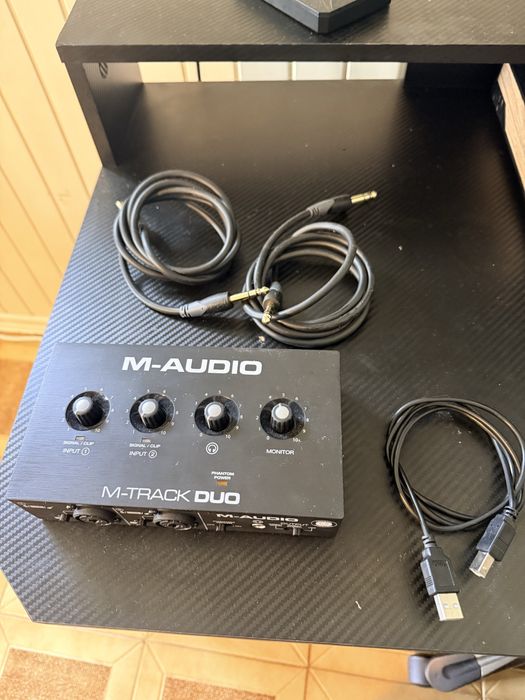 Audio interface M audio track duo c/ 2 cabos jack , factura e garantia