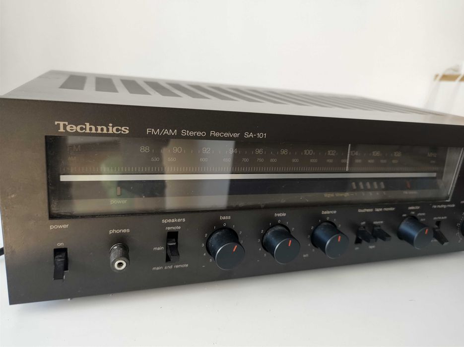 Amplituner Technics SA-101 lata 80-te.