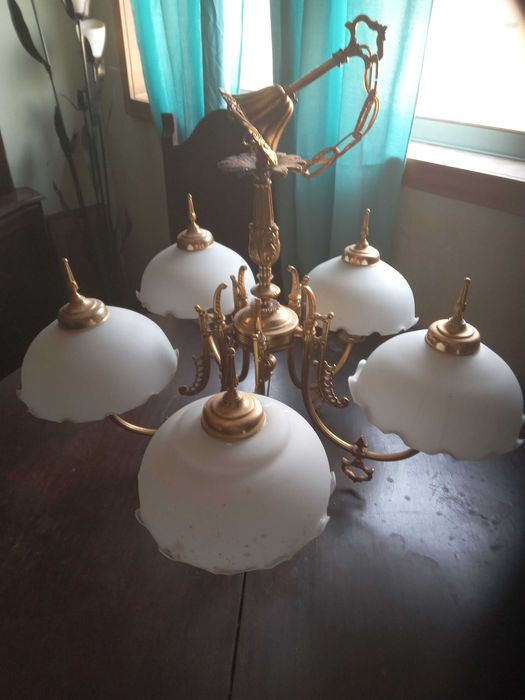 Vendo 2 candelabros,preço a conbinar