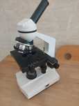Microscópio como novo