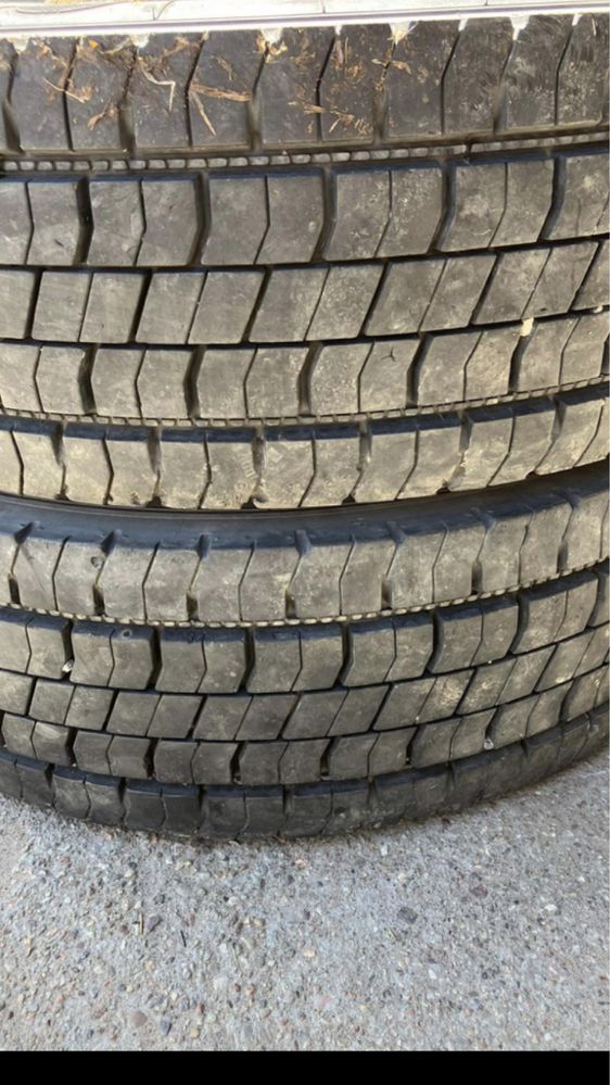 Opony ,235/75 R17,5