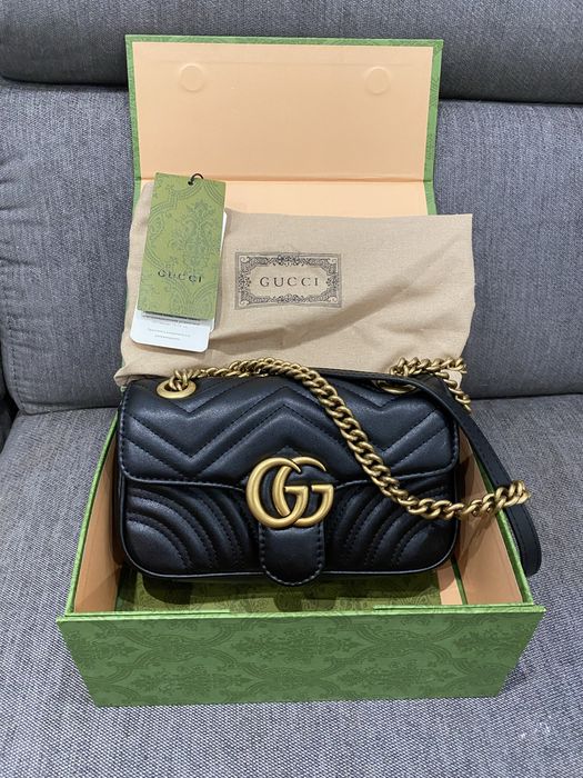 Torebka damska listonoszka Gucci Marmont Mini 22 cm czarna skóra