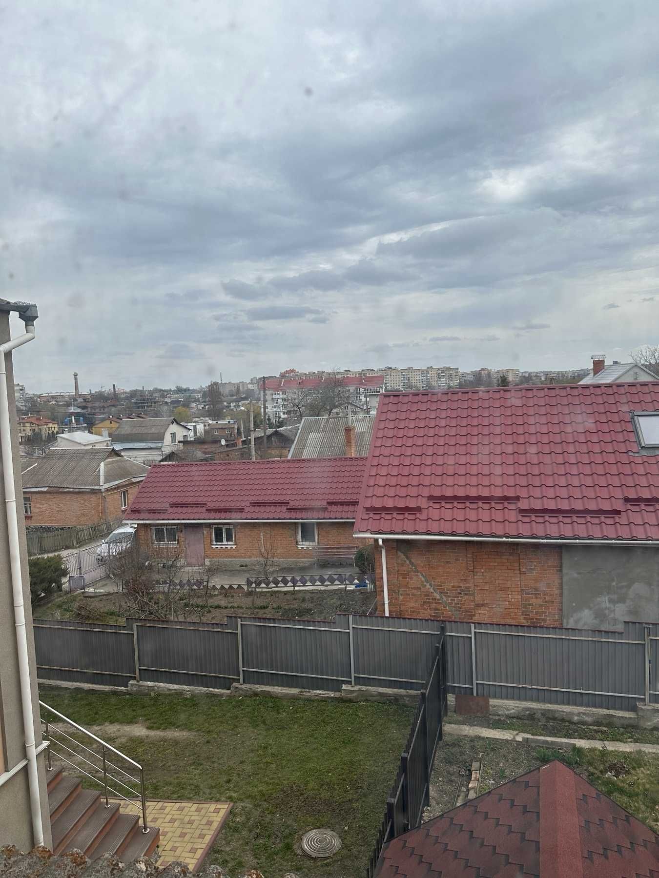 (5) Продам частину будинку на П'ятничанах 4422