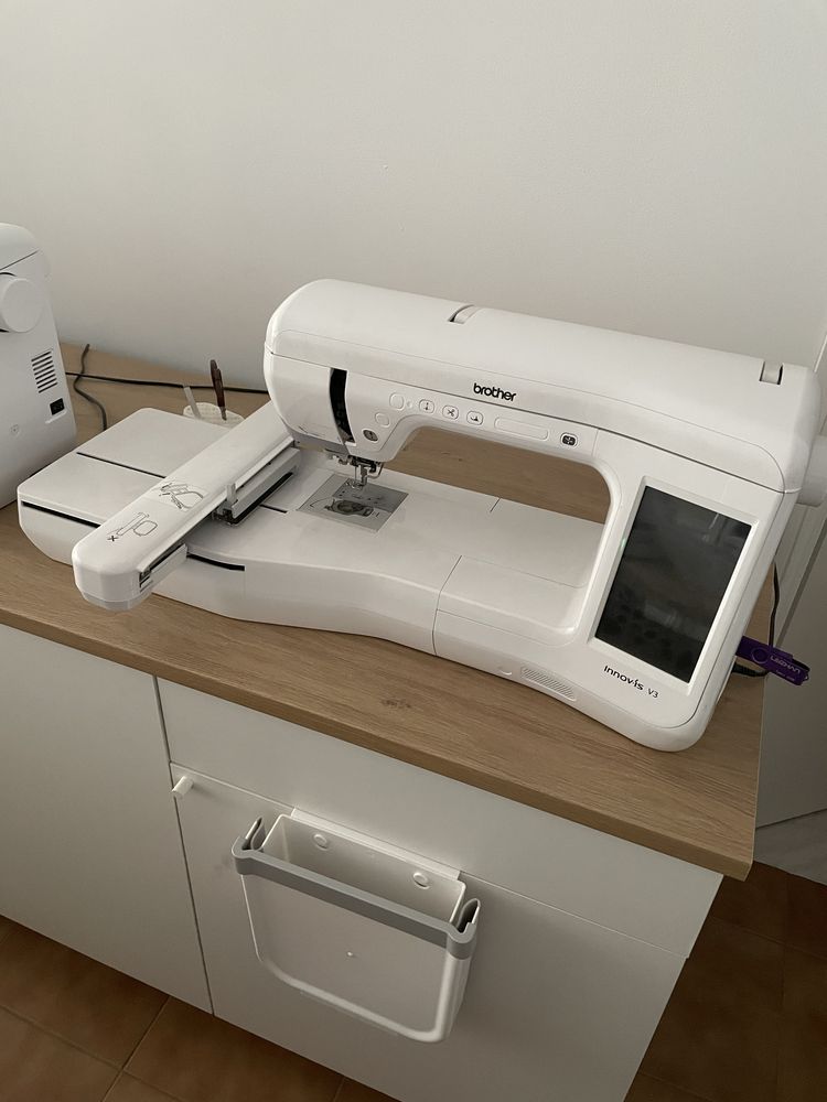Brother Innovis V3 - Máquina de Bordar