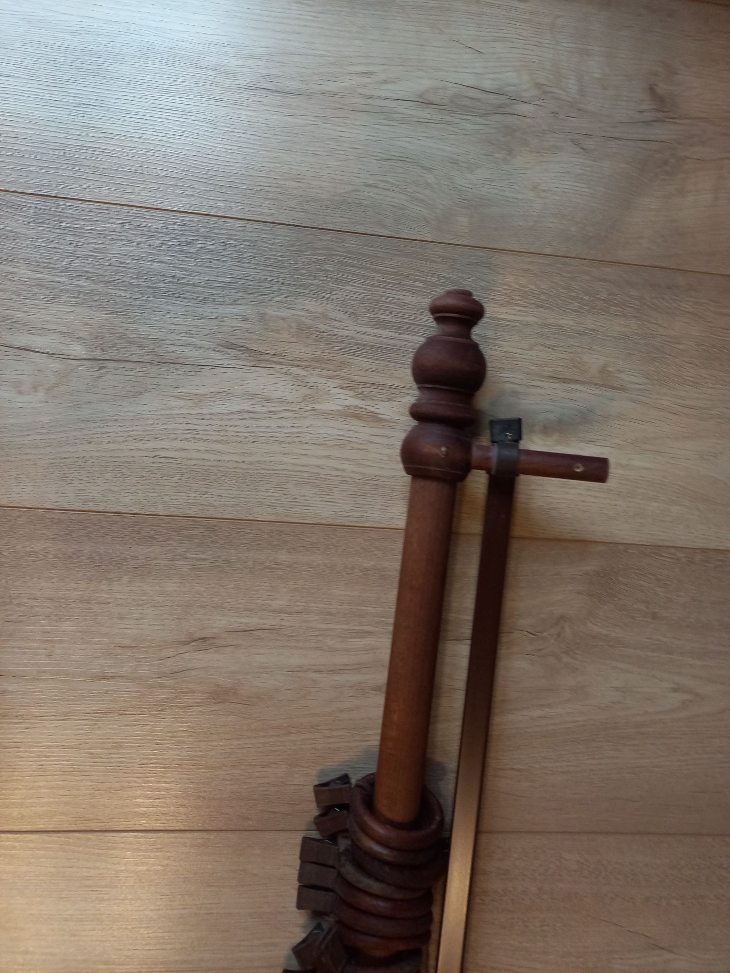 Karnisz drewniany 140 cm