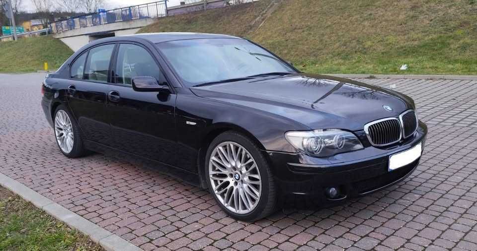 BMW 750i LIFT 4.8 V8 367KM Shadowline NightVision Logic7 SoftClose
