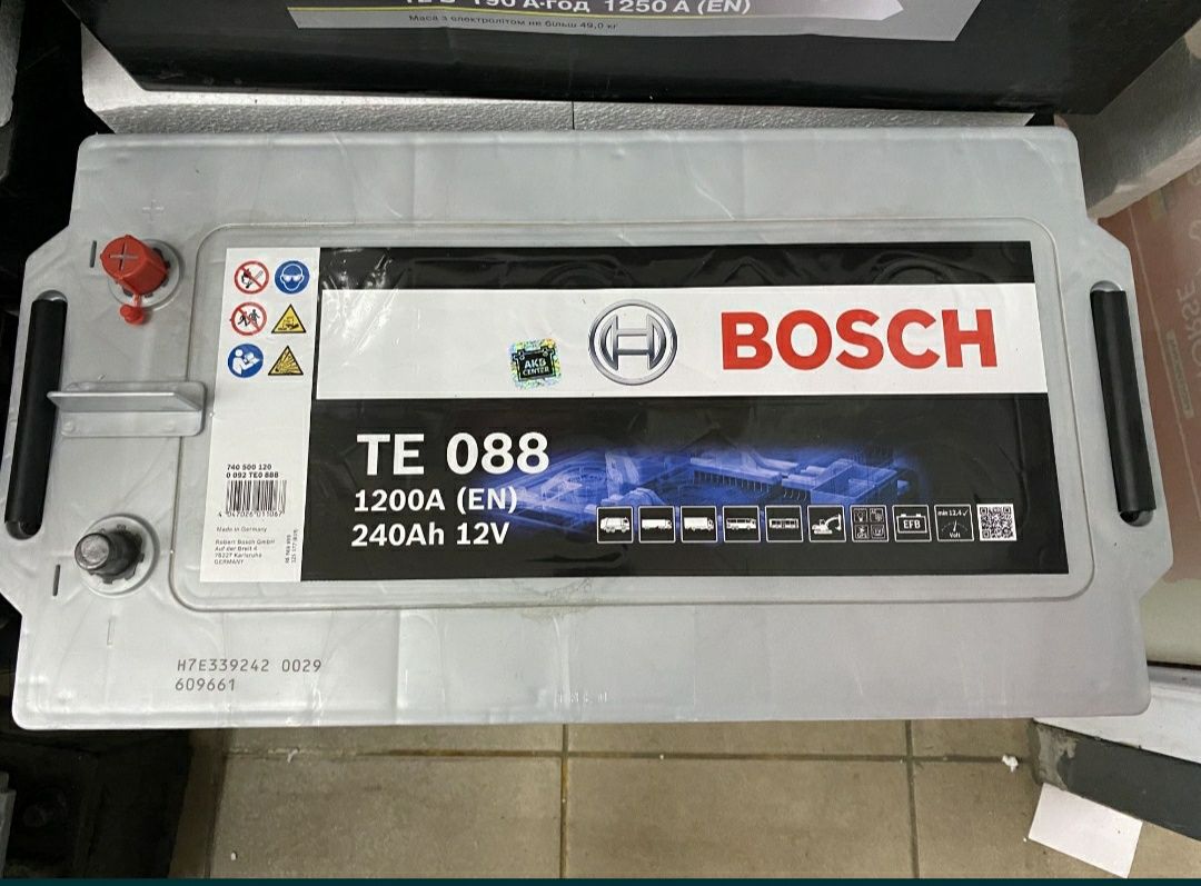 Акамулятор Bosch 240 ah