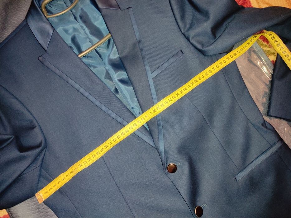 Весільний/свадебный/випускний/выпускной костюм