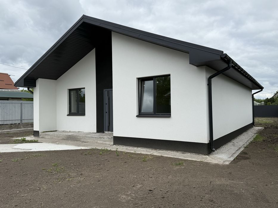 Продаж будинку з газовим опаленням ( 7,5 соток землі)