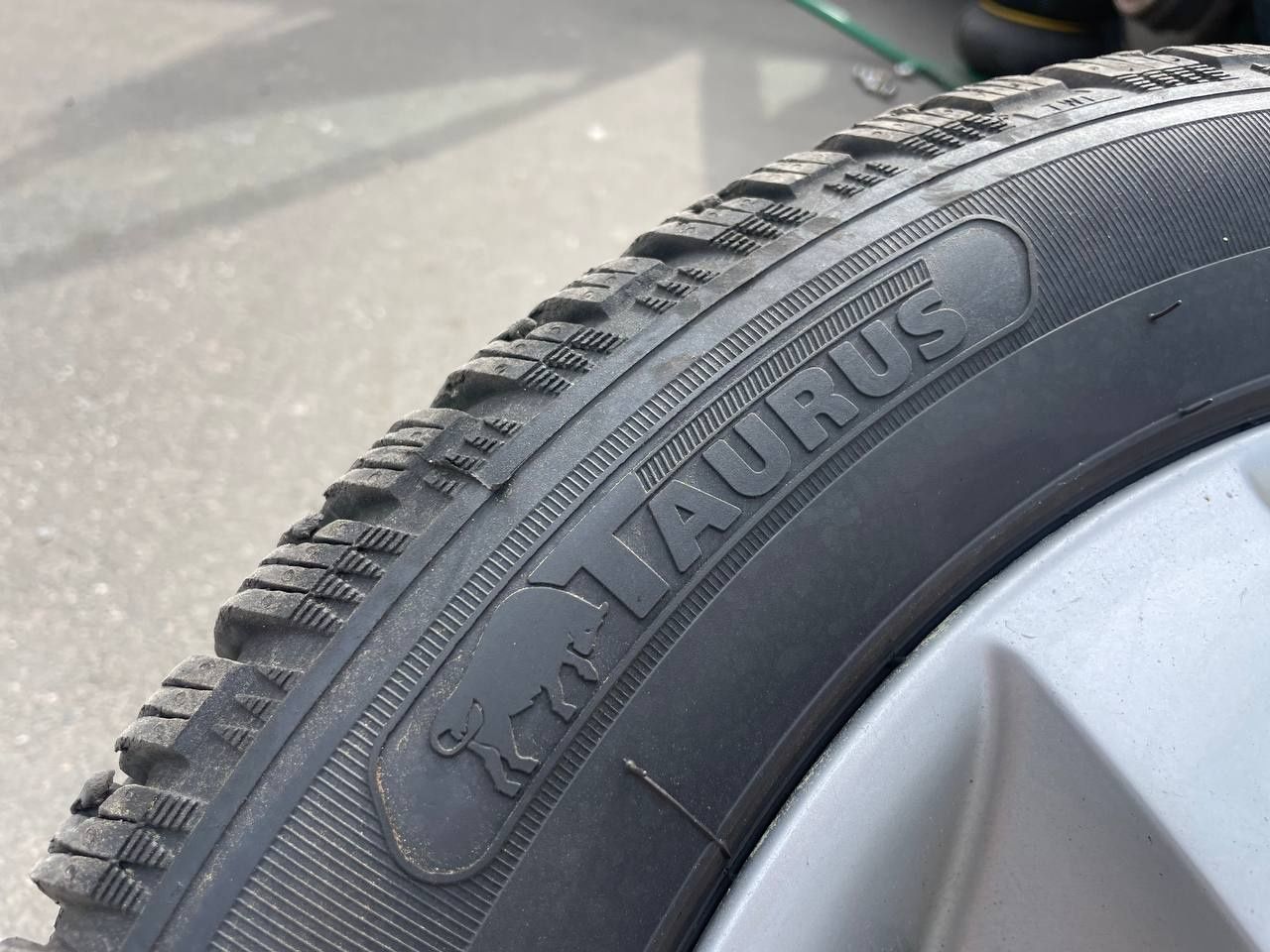205/55/R16 Taurus,зимняя резина оригинальных дисках Kia в отличном сос