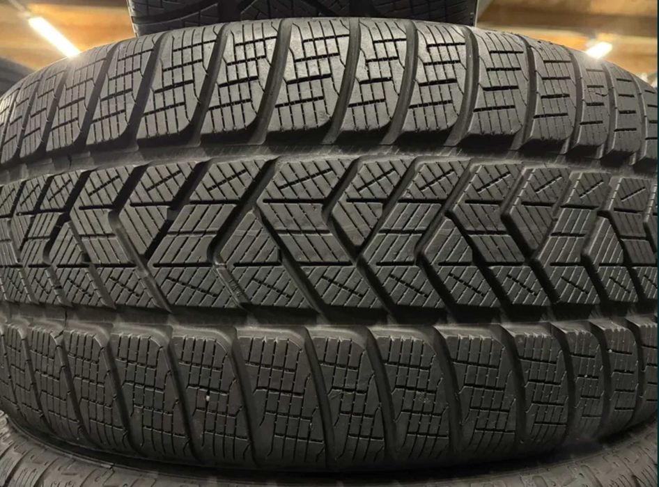 255/40 R21 PIRELLI SCORPION WINTER (99% протектор Стан Нових!) Зима