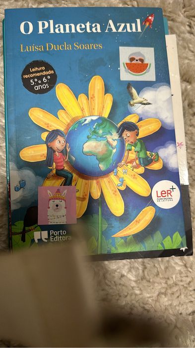 Diversos livros de leitura recomendada