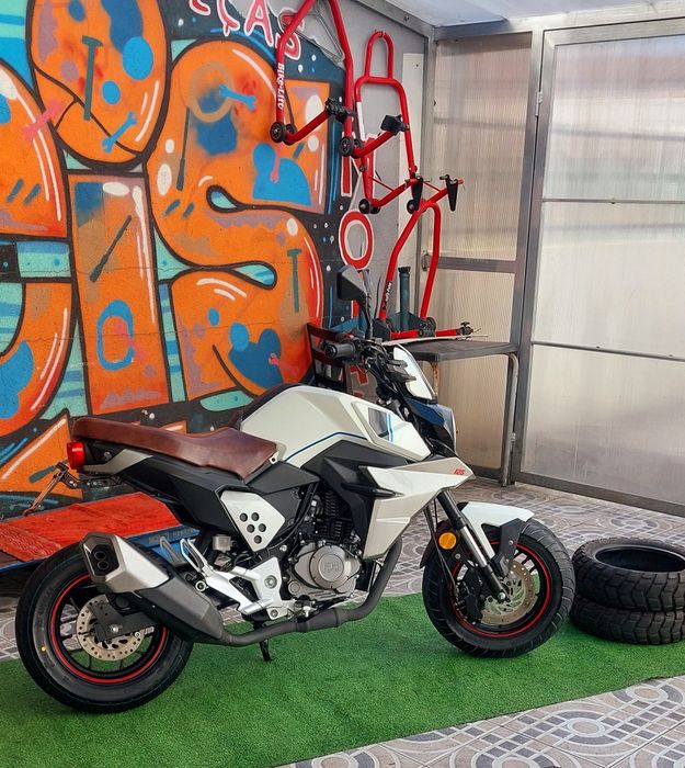 Moto 125cc Fk Motors scrambler // 550 km como nova