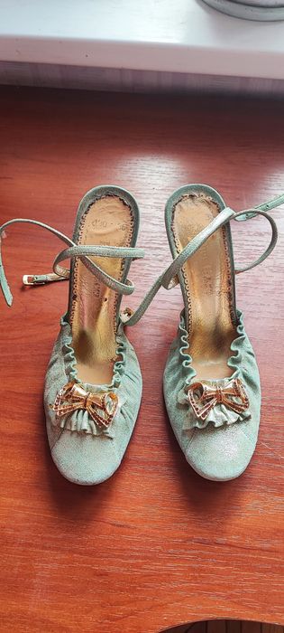 Продам туфли 36 размер